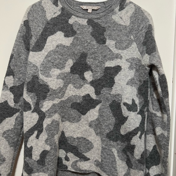Athleta S Sweater Pullover Knit Undercover Camo Alpaca Wool Gray Crew Neck. - Picture 4 of 7